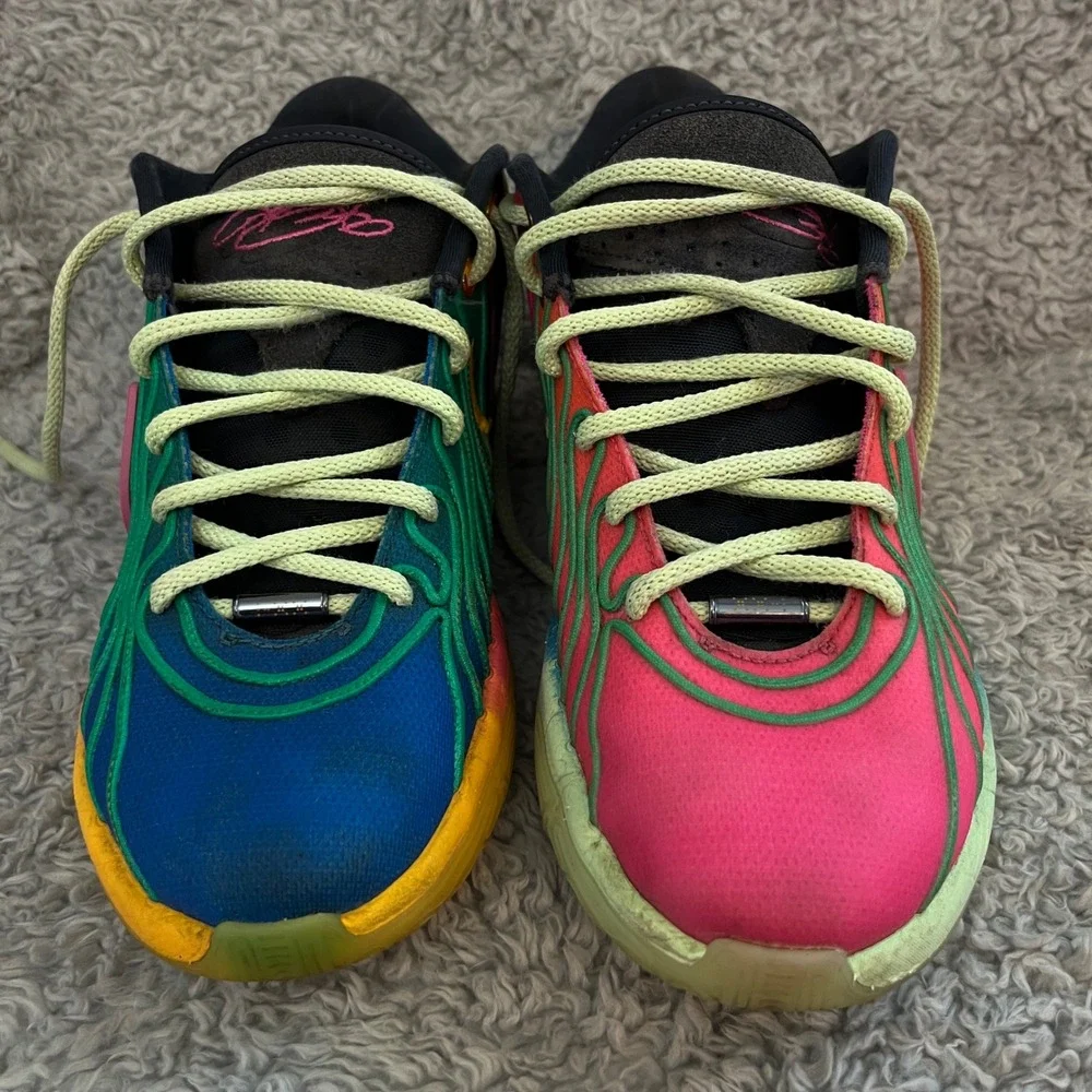Nike‎ LeBron XXI GS Youth Size 6Y Multicolor Photo Blue Laser Fuchsia HF6819-400